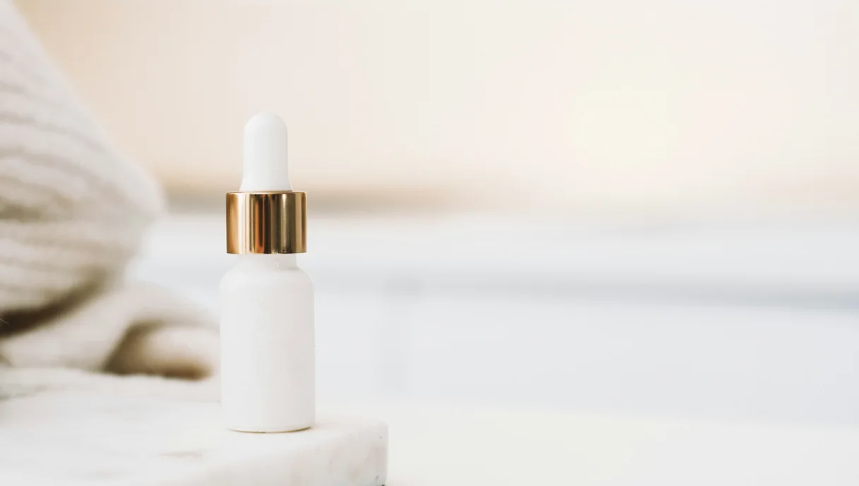 Alpha Arbutin Serum in Pakistan: What It Fades, How to Use It and What to Expect